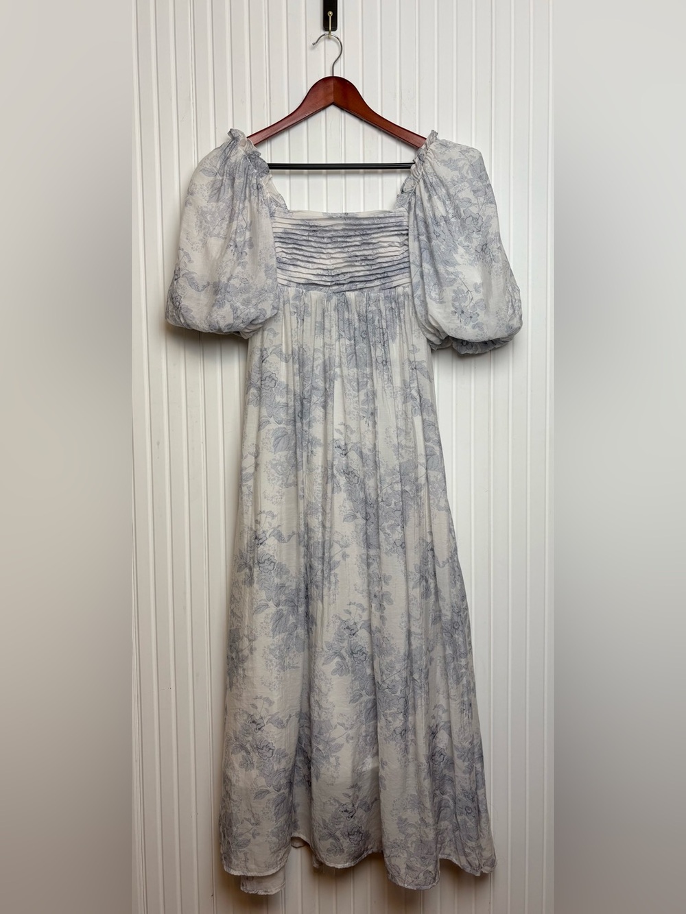 Worth Collective Floral Puff Sleeve Maxi Dress S Blue White Emma Feminine Dainty
